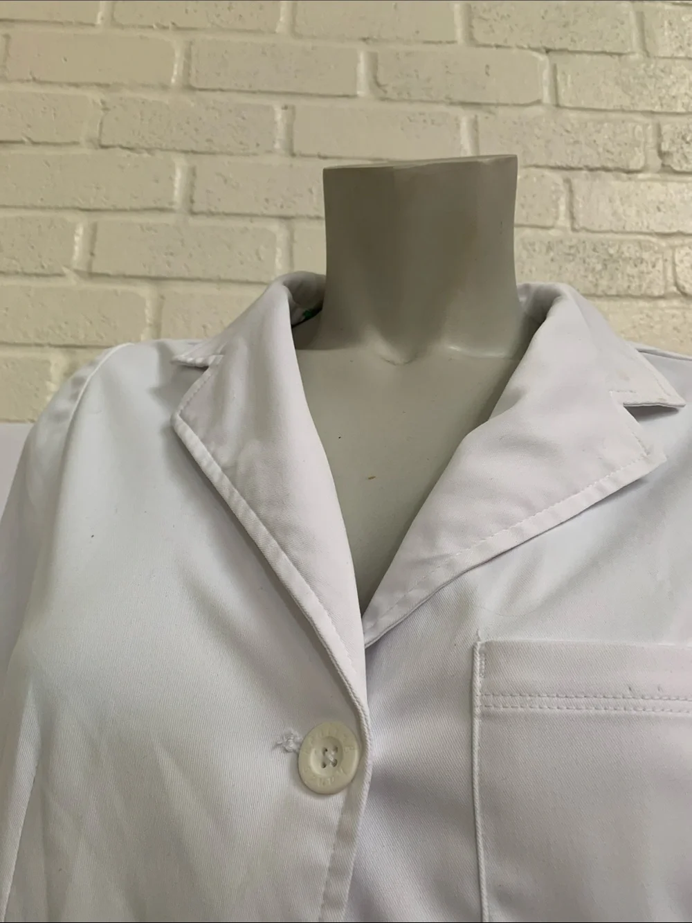 Women's White Three-Button Lab Blazer Jacket